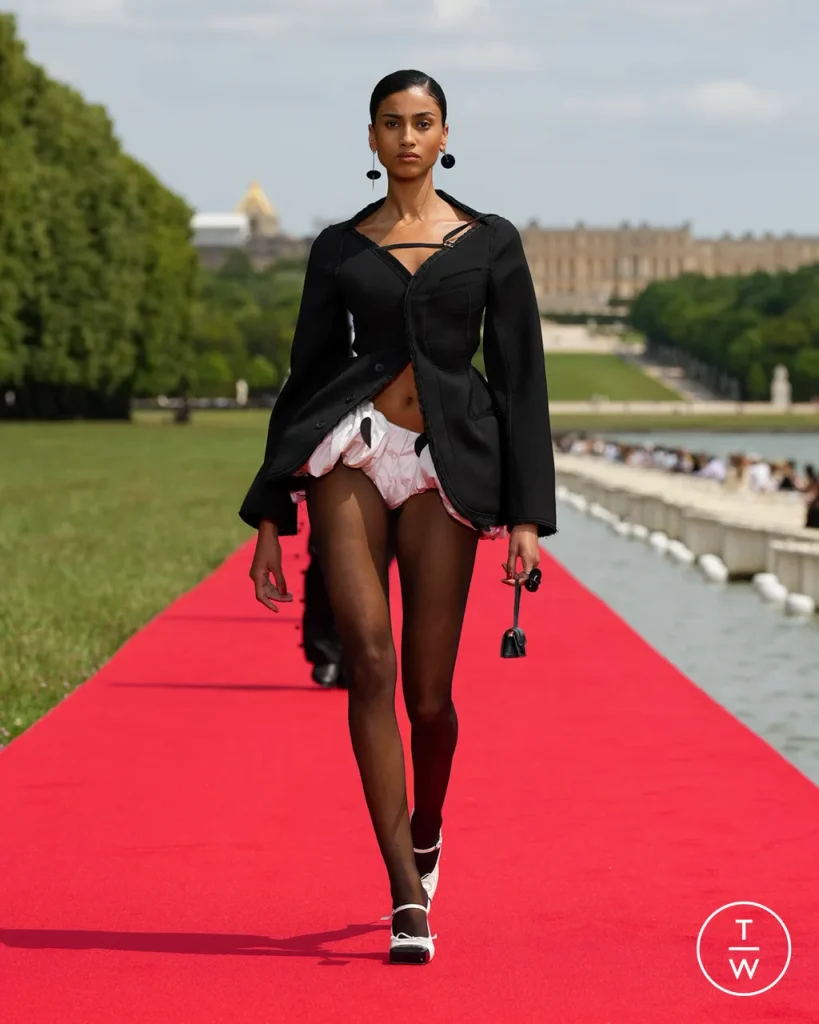 Jacquemus Fall/Winter 2023-2024 
Fonte: tag-walk.com
