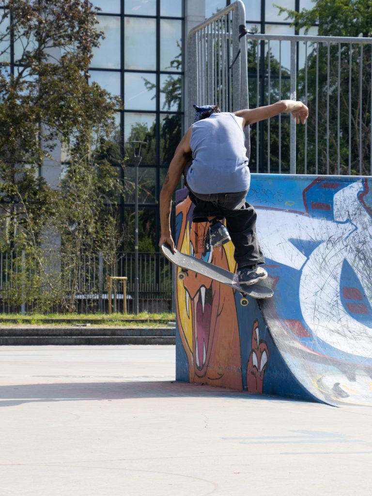 lampu skate plaza gallery