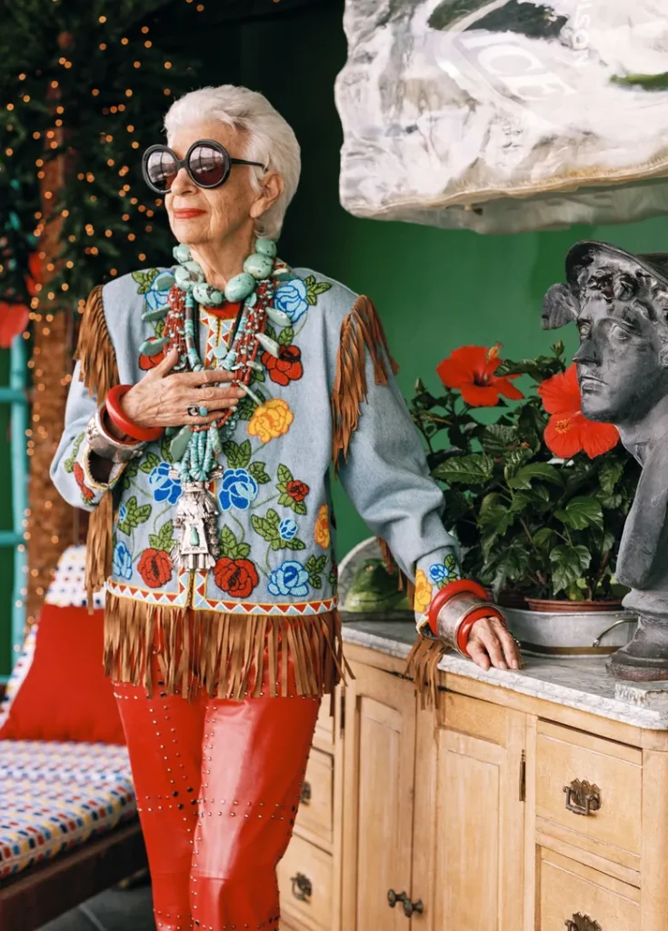 Look 5 Iris Apfel