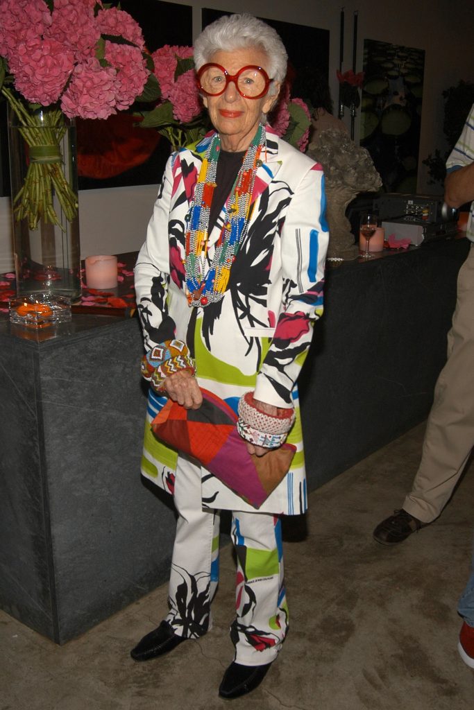 Look 1 Iris Apfel