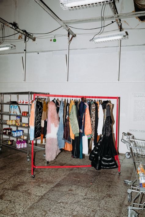 sample sale