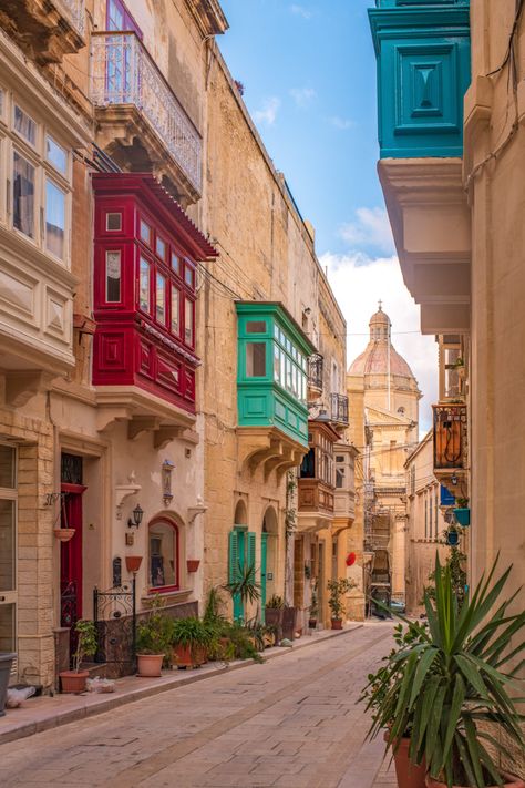 Adl Travel Guide: Malta Edition