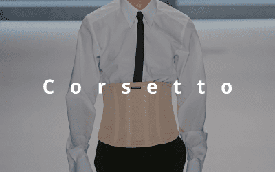 L’uomo porta il corsetto, e non  pensate sia la prima volta