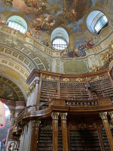 Adl Travel Guide: Vienna Edition