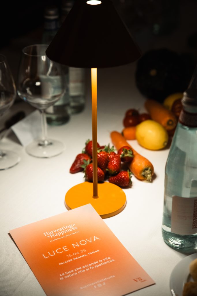Tavolo dell'evento di Harvesting Happiness