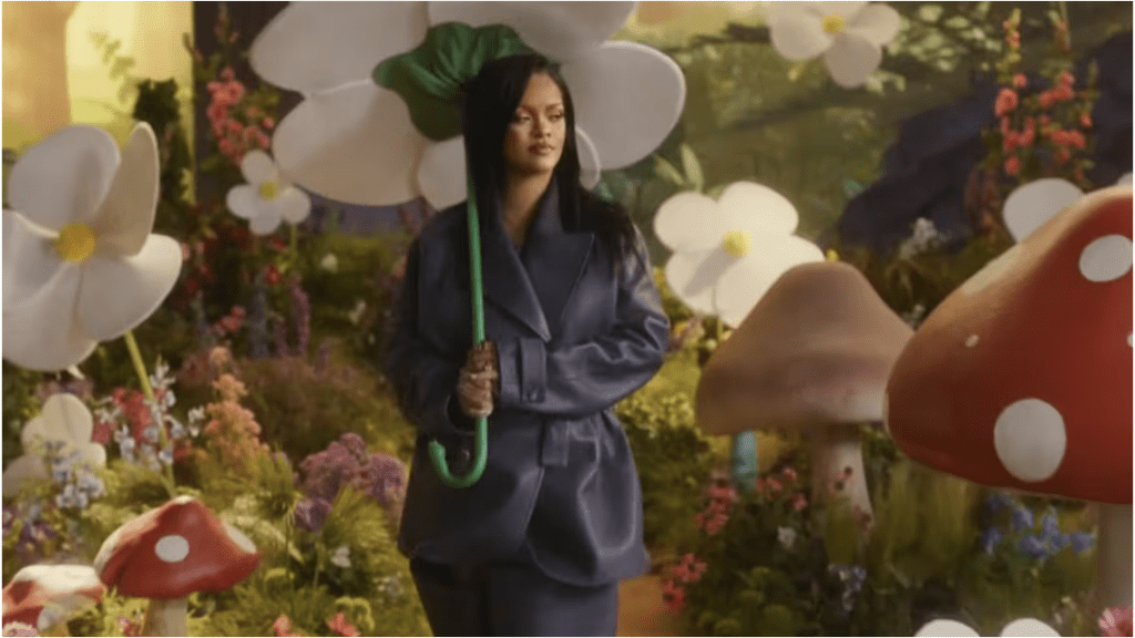 Rihanna nel video clip di Friends of mine 