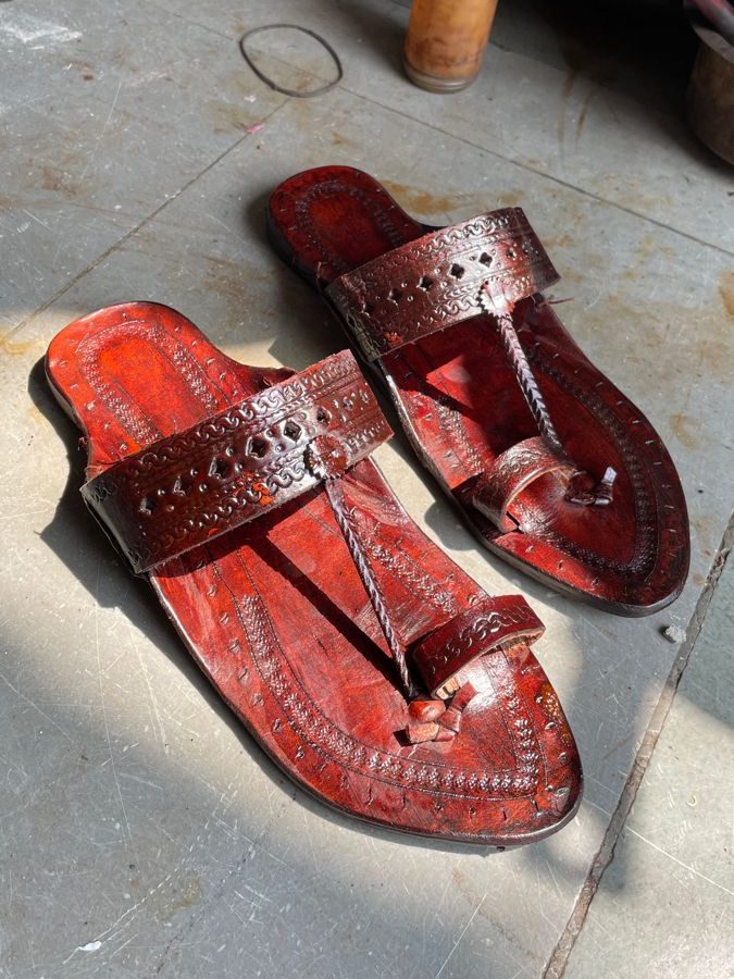 Chappal di Kohlapuri della India