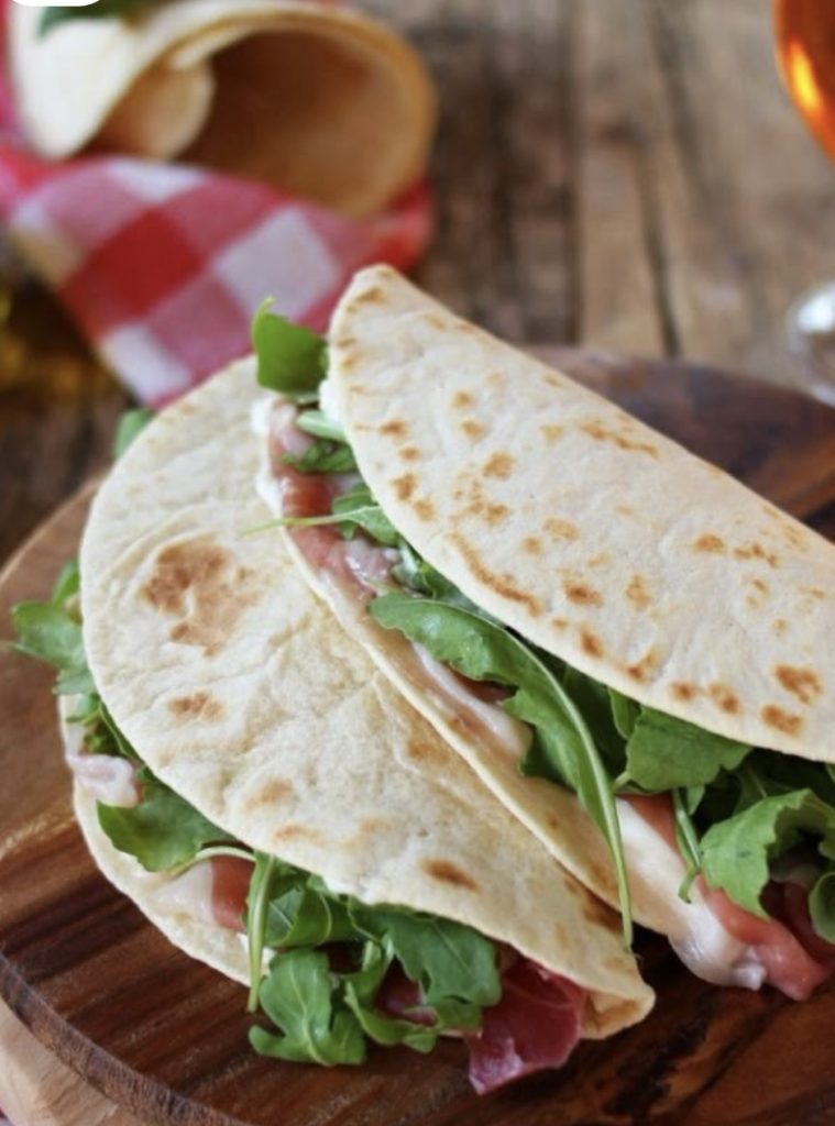 Le prelibatezze gastronomiche e il cibo sono i nuovi souvenir