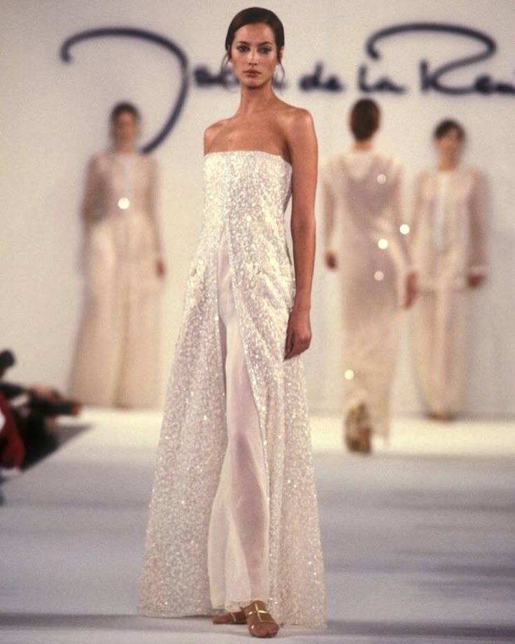 Sfilata di Oscar de la Renta Primavera Estate 1994