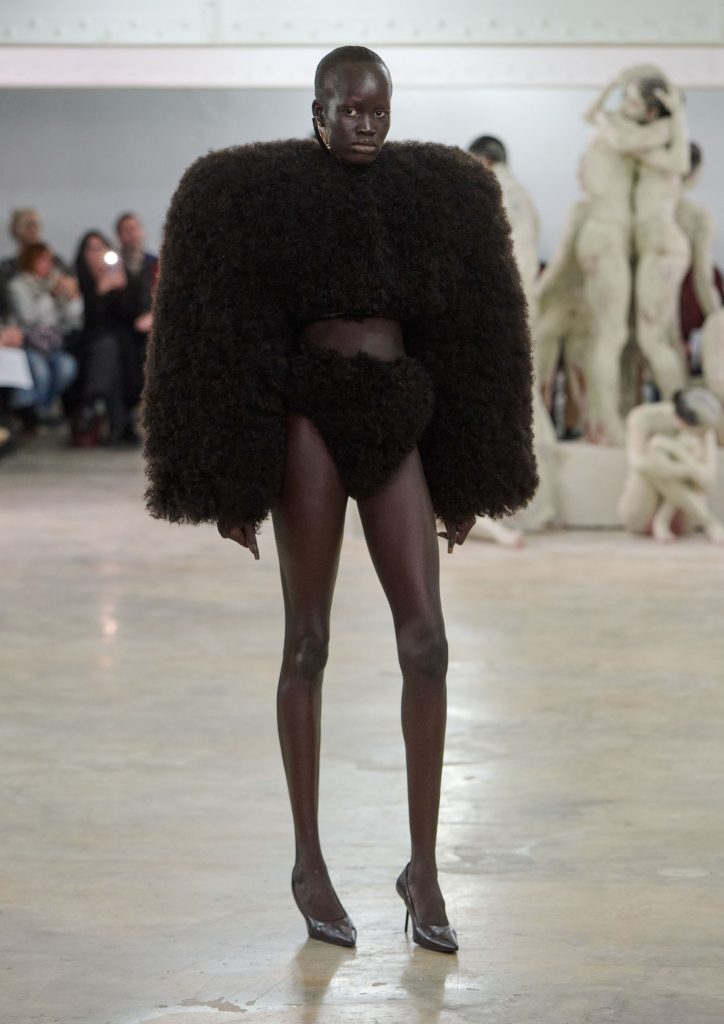 Una moda che non rappresenta, esiste