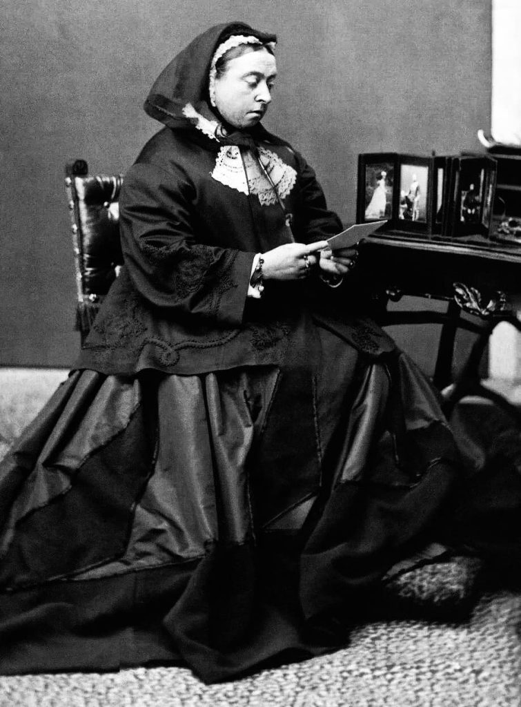 abito nero del 1800