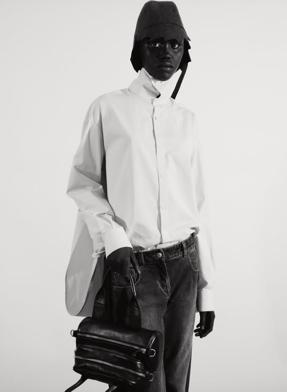 Look del brand Julie Kegels, semifinalista del LVMH Prize 2026