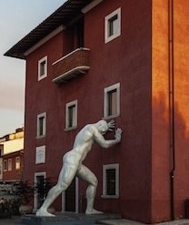 Emanuele Giannelli Mr Arbitrium, forte dei marmi, palazzo