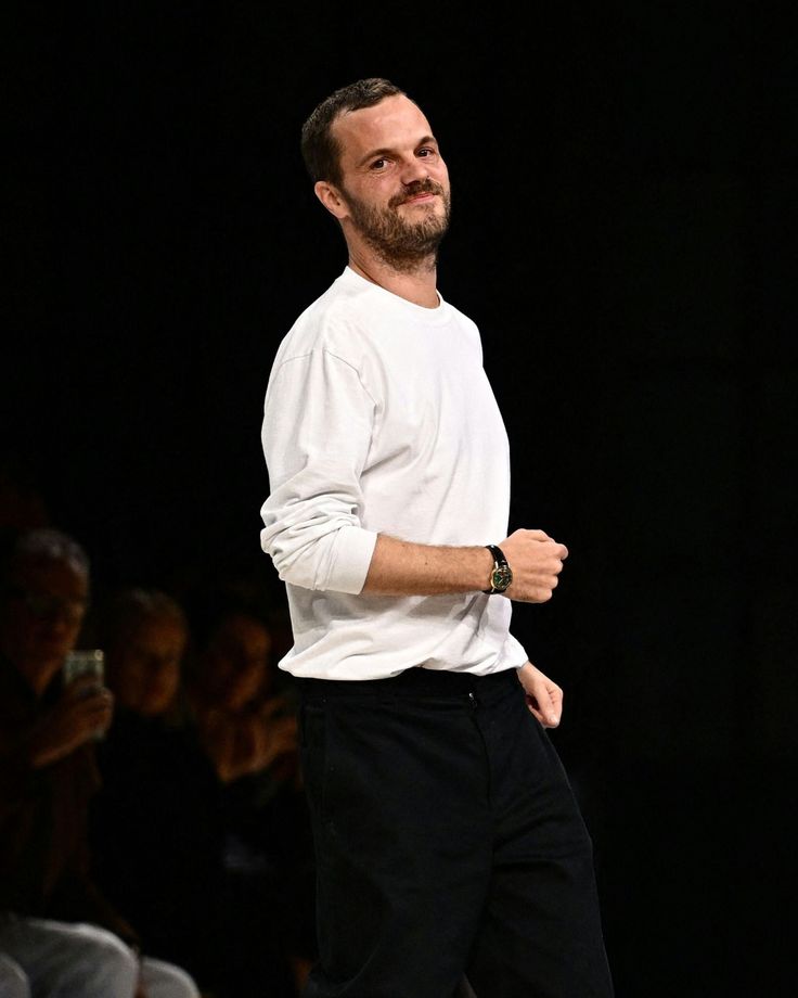Matthieu Blazy nuovo Direttore Creativo Chanel dal 2025