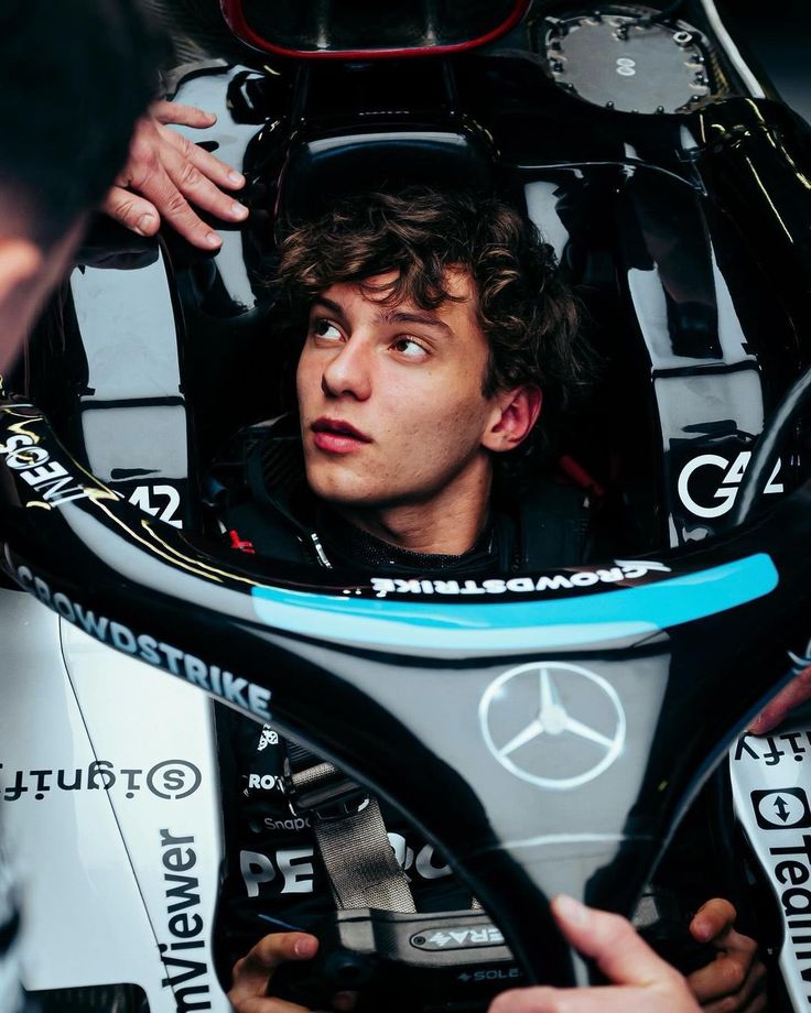 Kimi Antonelli in Mercedes