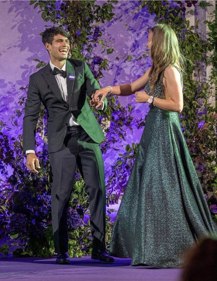 Alcaraz e Barbora Krejcikova al ballo dei campioni alla serata di Gala di wimbledon