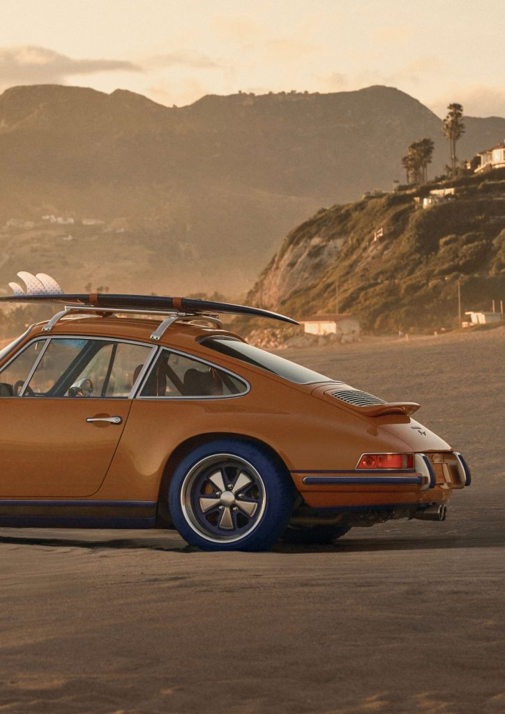 911