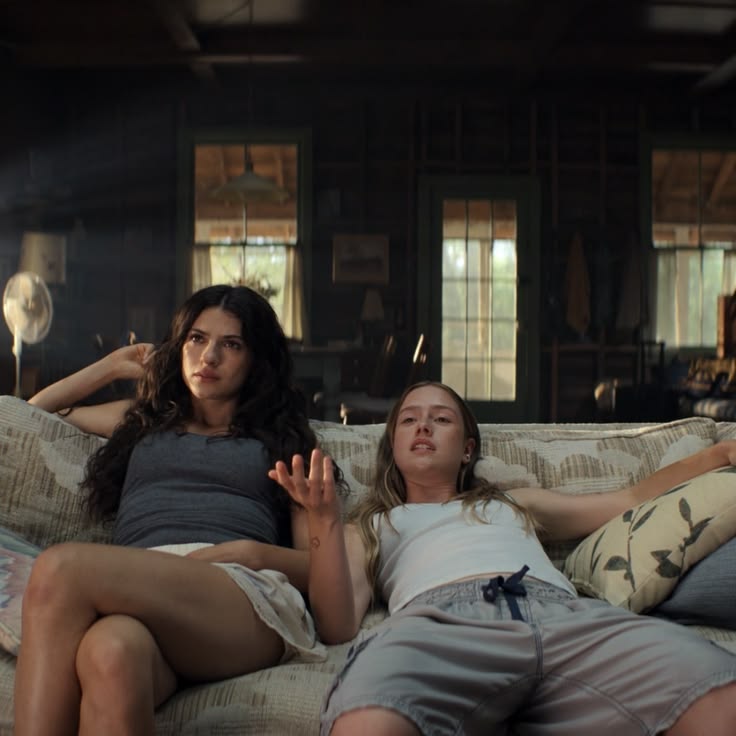 Annie e Ramona in Sterling Point