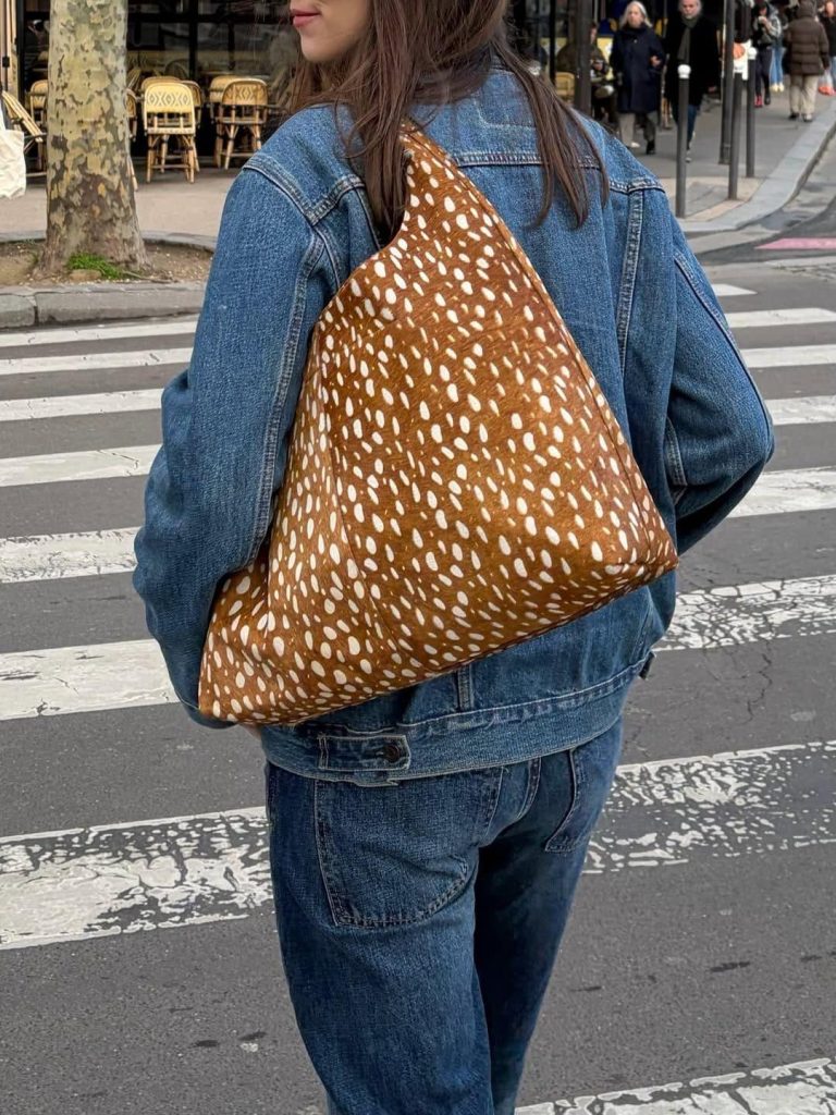 Borsa effetto Bambi con stampa cerbiatto