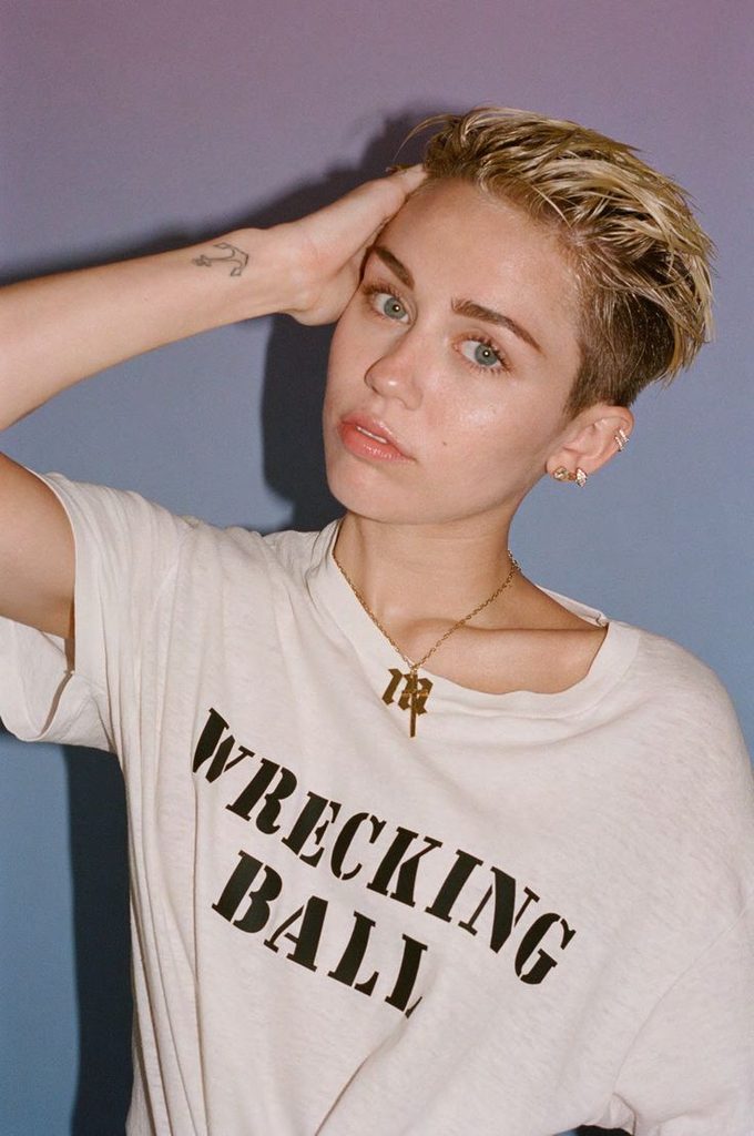 Miley Cyrus Wrecking Ball