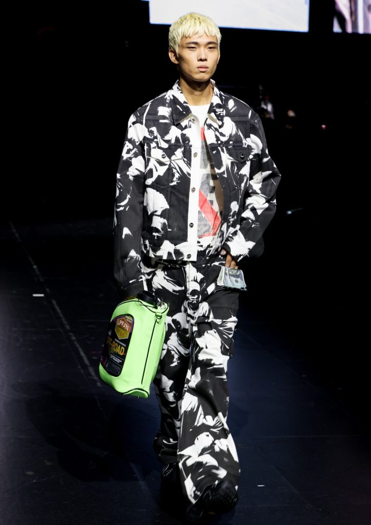 Outfit with bag